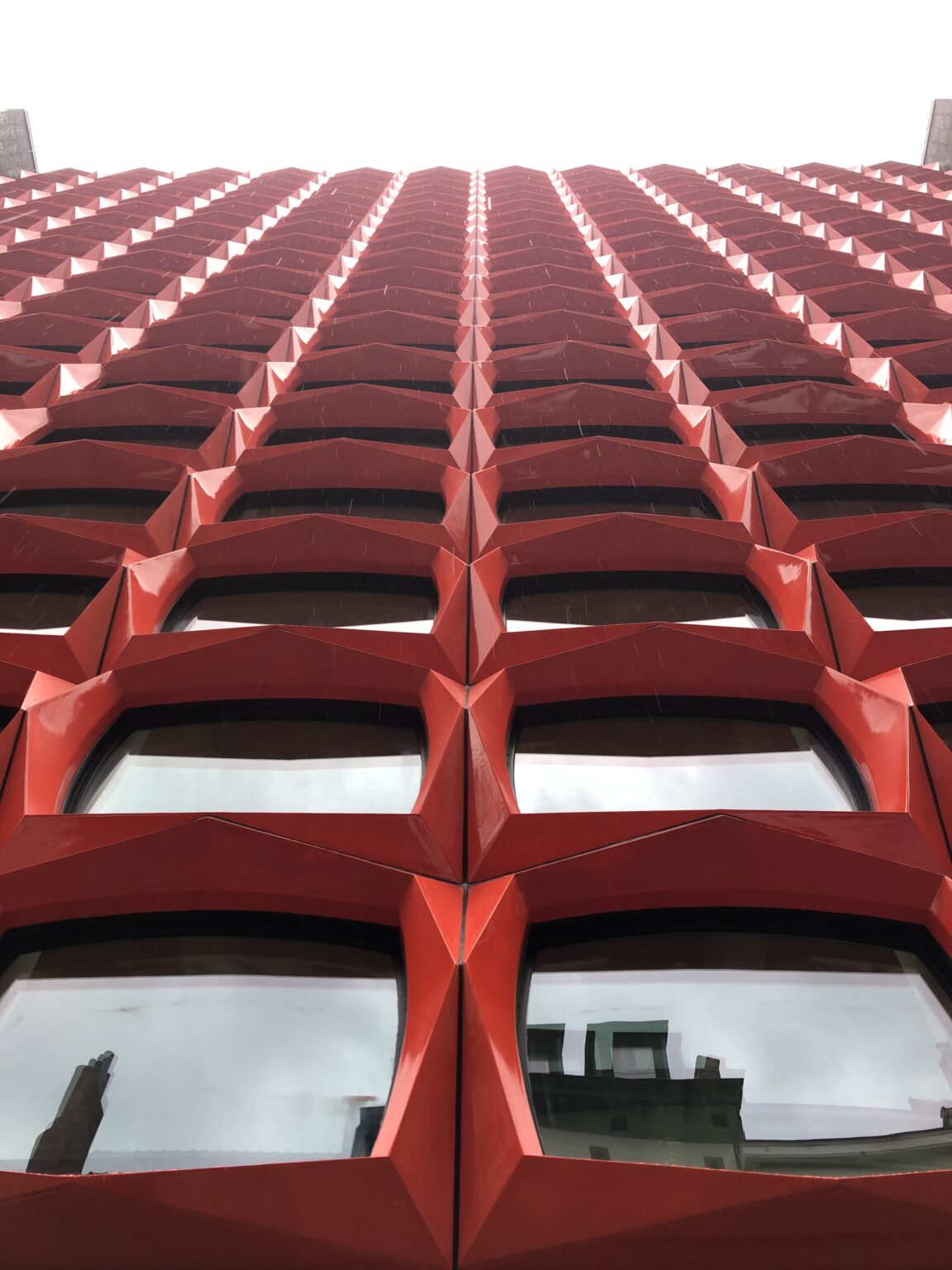 Facade polyester